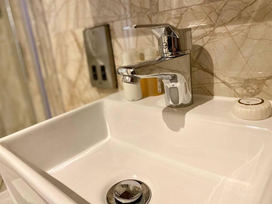 Victoria Street Apartment Sleeps 2 Liverpool Ngoại thất bức ảnh
